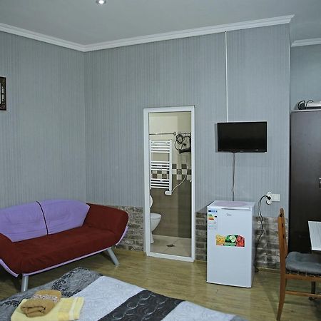 Guest House Beautiful Tbilisi On Khidistavi Street Екстер'єр фото