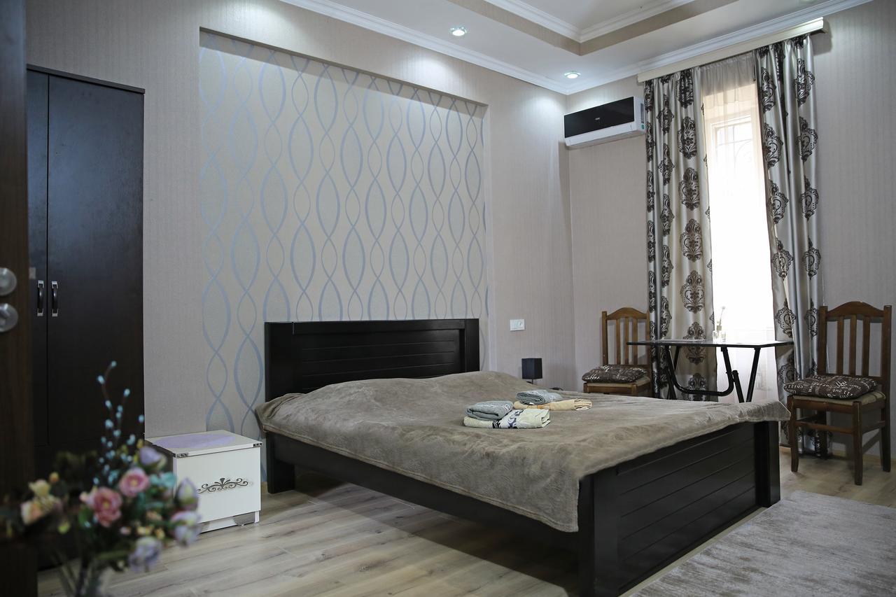 Guest House Beautiful Tbilisi On Khidistavi Street Екстер'єр фото