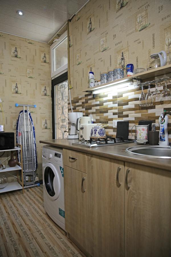 Guest House Beautiful Tbilisi On Khidistavi Street Екстер'єр фото
